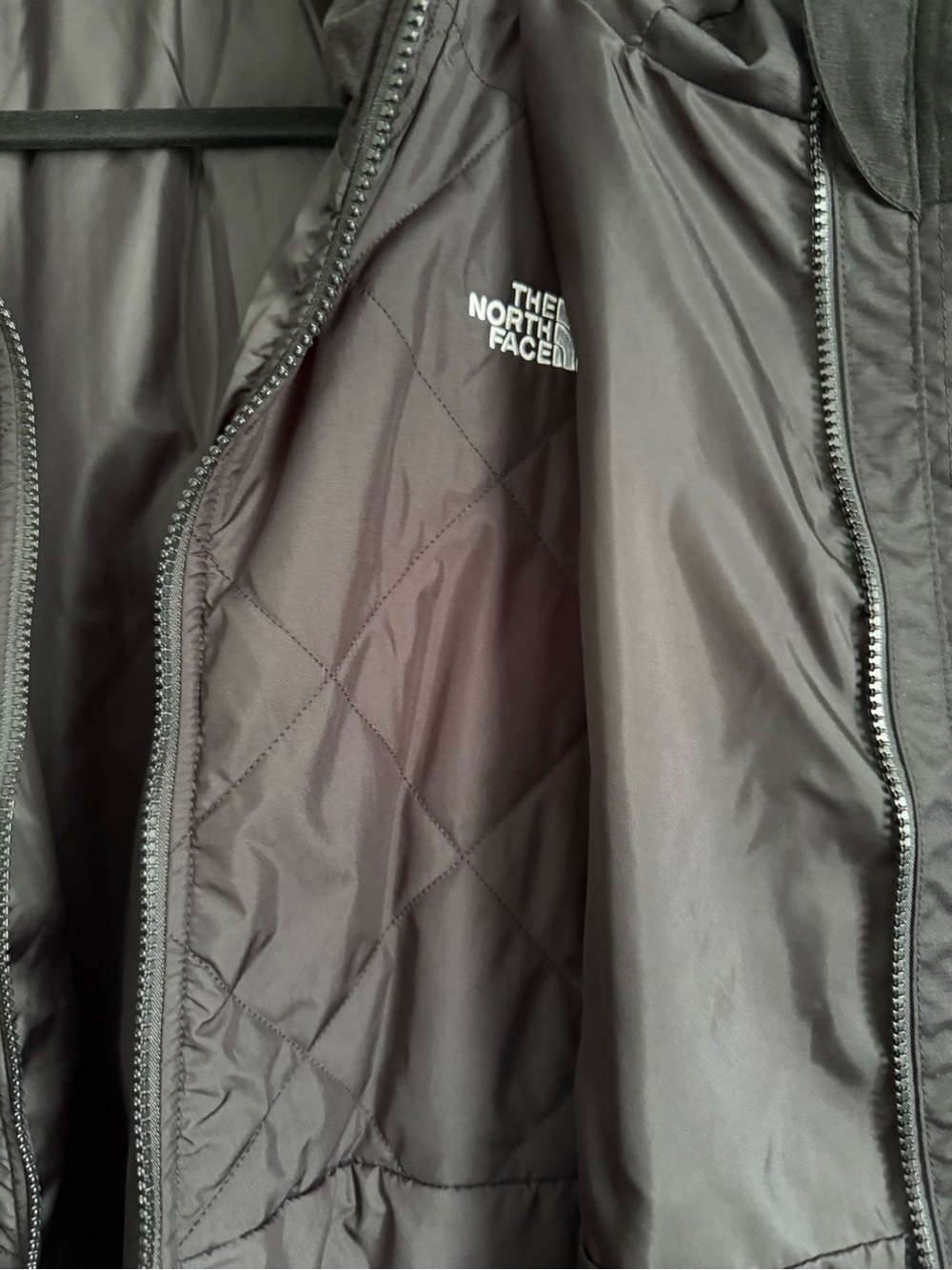The North Face Black Women’s Triclimate Hooded Jacket - Picture 8 of 9